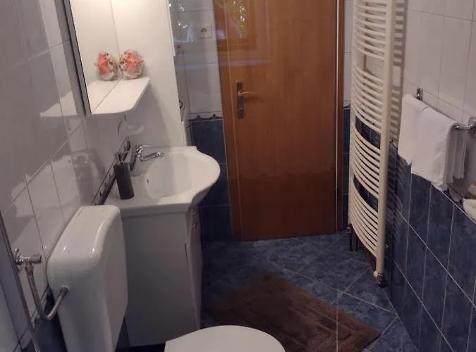 Guest house Kalauz 3*